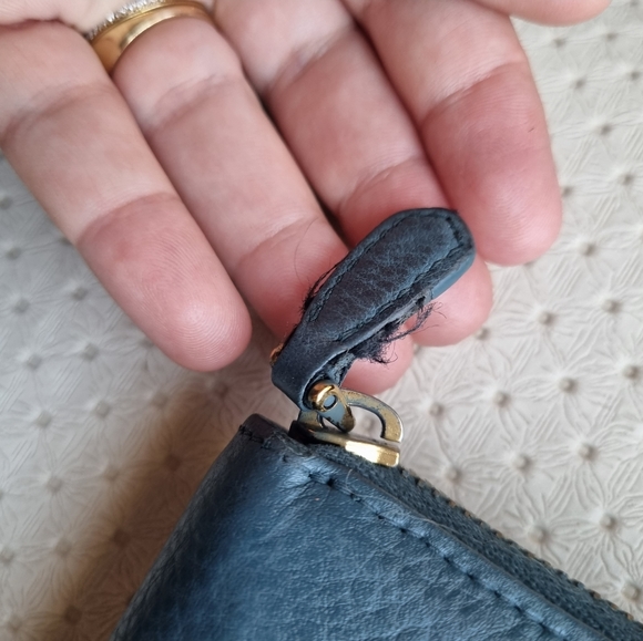 Prada Vitello Grain wallet. Authentic - Picture 2 of 13